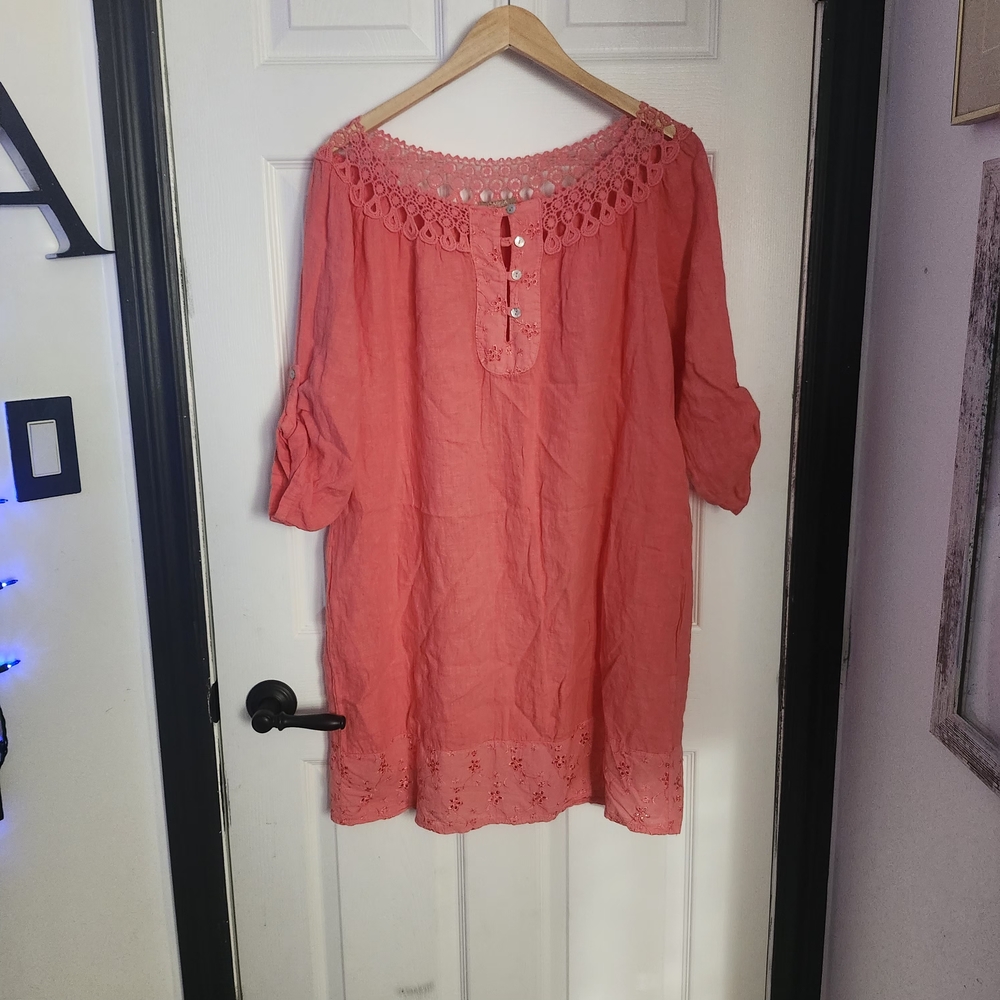 Chic Coral Lace Detail Tunic